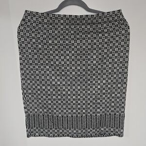 Max Studio Black and White Geometric Midi Skirt